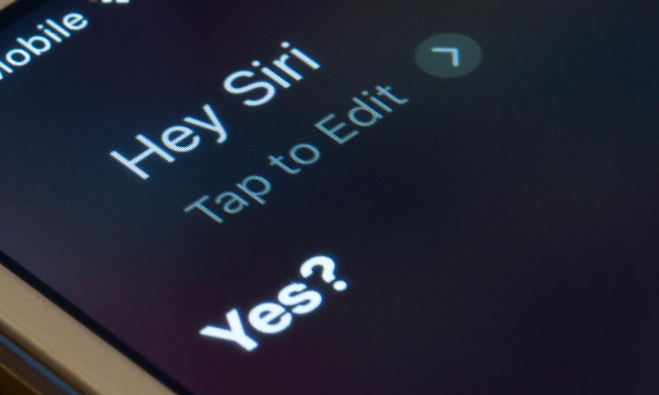 Siri na razie średnio rozgarnięta. Apple opóźnia kolejną aktualizację swojego AI