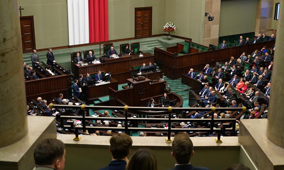 Aborcja do 12. tygodnia legalna? Hołownia o czterech projektach ustaw