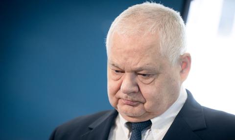 Glapiński: Wydatki są duże, przychody są małe, deficyt ogromny. Dług narasta bardzo szybko