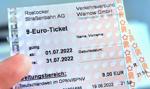 Bilet za 9 euro nie skłonił Niemców do porzucenia aut na rzecz komunikacji publicznej