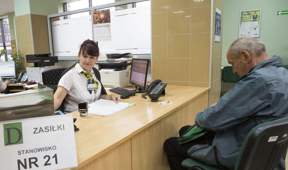 Rentę rodzinną z ZUS pobiera ponad 1,2 mln osób. Średnie świadczenie przekracza 1,8 tys. zł