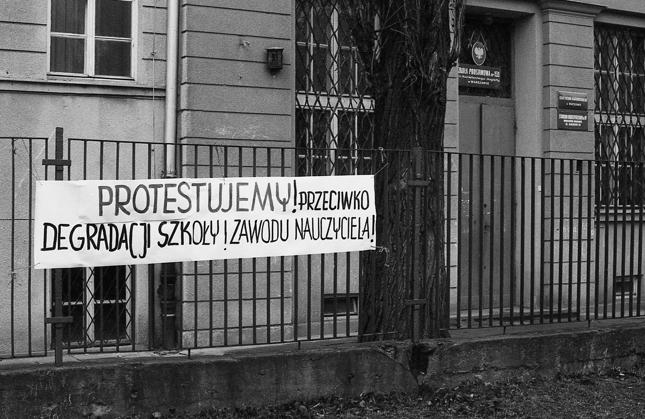 28.02.1992. Strajk ostrzegawczy pracowników oświaty.