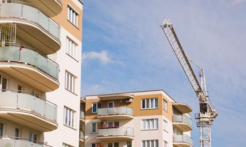 Odżywa popyt na mieszkania i hipoteki. Eksperci: Klientom pomogłyby obniżki stóp