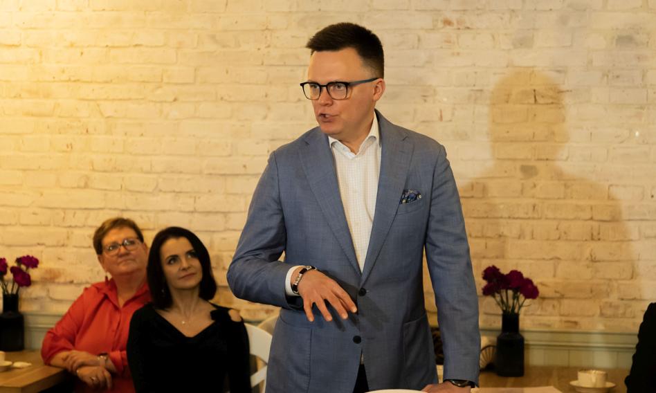 Hołownia oskarża Konfederację. „Podbijają ruską propagandę”