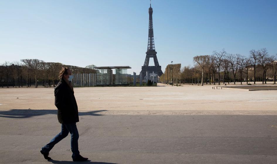 Paryż przez pandemię zarobił na turystyce o 15,5 mld euro mniej