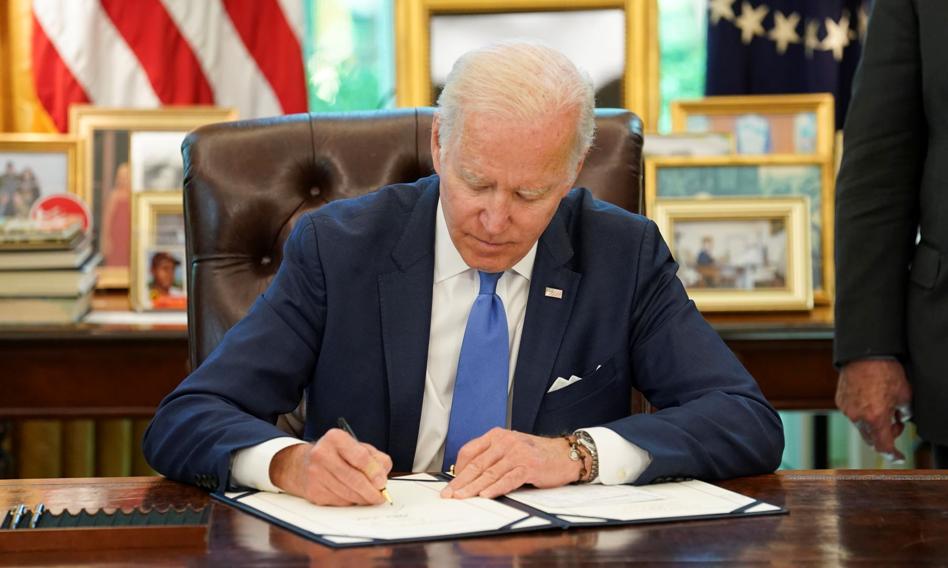 NBC News: Prezydent Biden zamierza zapowiedzieć przedłużenie obecności amerykańskich wojsk w Polsce