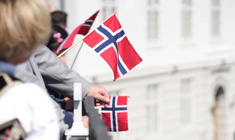 Monarchia podtrzymana. Norwegia odrzuca republikę w czasie największego kryzysu