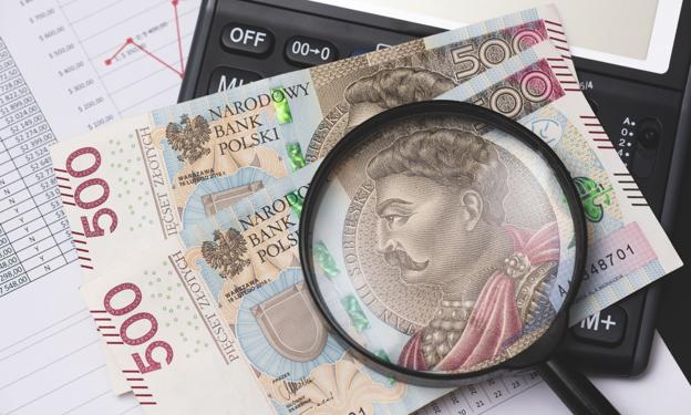 Ile trzeba wpłacić do banku, żeby dostawać 500 zł miesięcznie? Oto rynkowa rzeczywistość