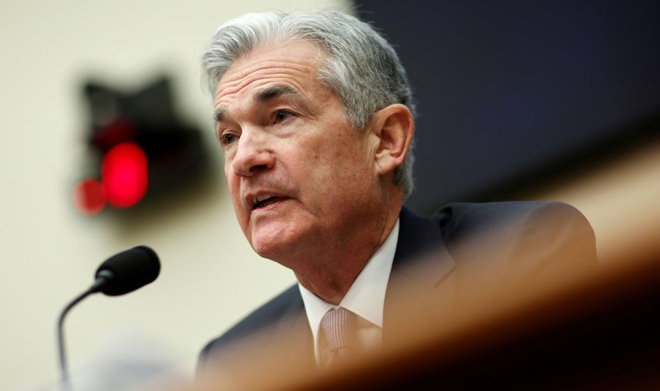 Fed: stopy proc. w USA bez zmian, wszelkie decyzje będą podejmowane &quot;z rozwagą&quot;