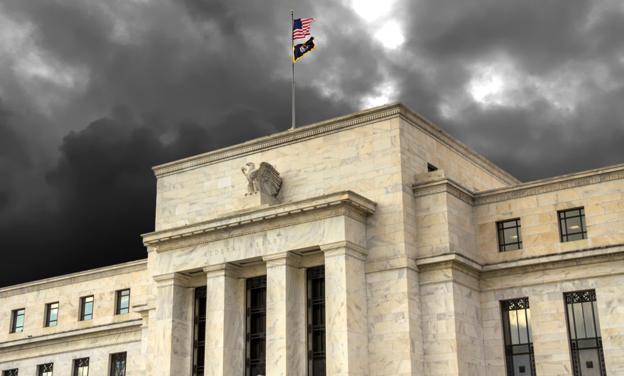 Fed ściął stopy i zapowiada koniec QT