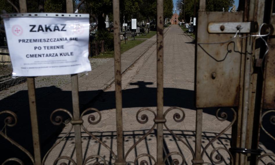 Opublikowano rozporządzenie wprowadzające czasowe zamknięcie cmentarzy