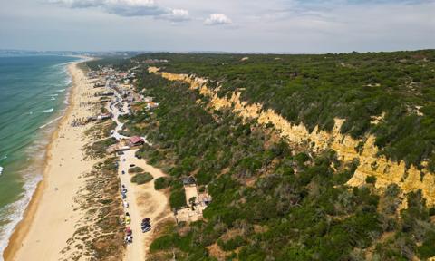 Prawo z 1864 roku kontra oburzony tłum. Awantura o zamknięte plaże nad Atlantykiem