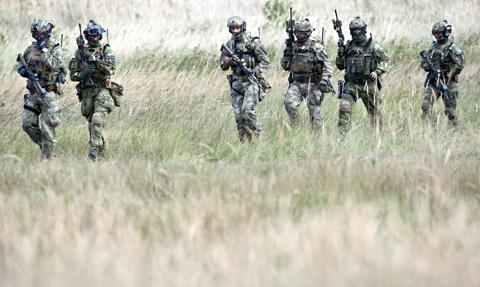 Były oficer: Idea armii europejskiej nie jest sprzeczna z NATO