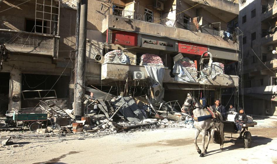 Syria: najnowsze walki wygnały z Aleppo 30 tys. ludzi