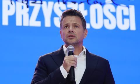 Trzęsienie ziemi po aferze z płacami lekarza. Trzaskowski wyrzuca polityków ze szpital