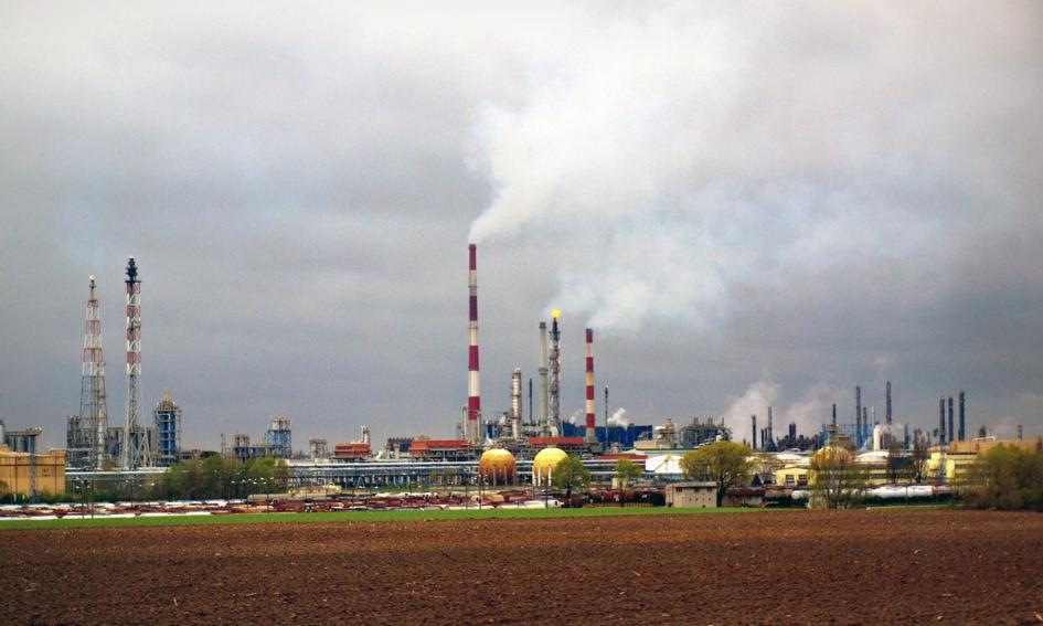 W zakładzie produkcyjnym PKN Orlen w Płocku zapalił się piec. Są ofiary