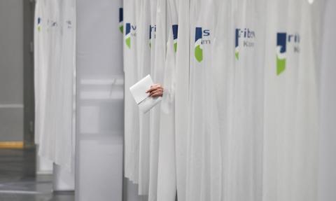 Pojedynek gigantów w Kopenhadze. Czy Dania wejdzie w erę niestabilnych rządów?