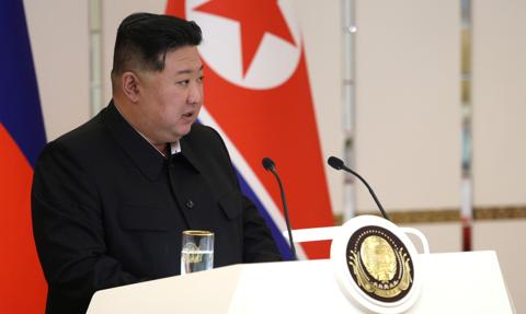 Kim Dzong Un wzywa armi臋 do pe艂nego przygotowania si臋 do wojny