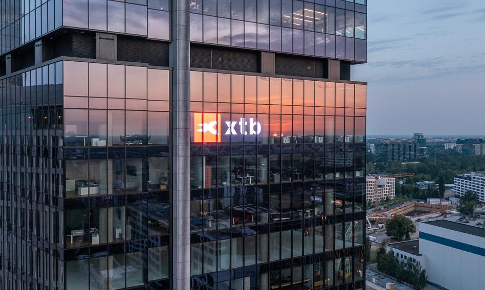 Akcjonariusz XTB sprzedał w ABB 7 mln akcji spółki. Po 38 zł za sztukę