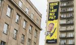 „Gdzie te lasy bez pił?”. Greenpeace wywiesza baner z Tuskiem i rozlicza rząd z obietnic