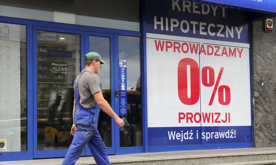 Rząd ukróci "wciskanie" usług finansowych