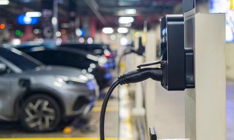 Elektryki z rekordem nie do pobicia? Nawet co piąte nowe auto w Polsce na prąd