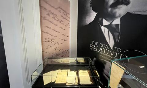 Rękopis Einsteina sprzedany za rekordową kwotę w przypadku dokumentu naukowego
