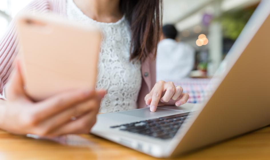 Poznaniacy mogą się starać o bezpłatny komputer i dostęp do internetu