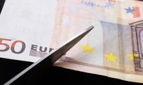 Rz膮d tnie oprocentowanie obligacji, a ci臋cie na kursie euro ju偶 si臋 sko艅czy艂o