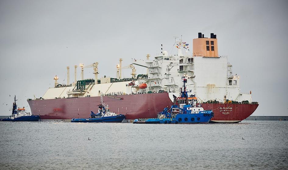 PGNiG: rośnie sprzedaż LNG