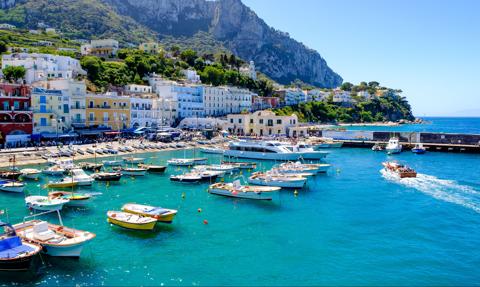 Capri cierpi z powodu nadmiernej turystyki. Włosi mają dość