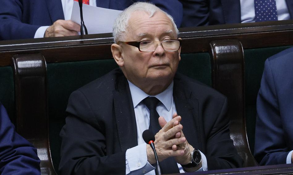 Kaczyński ukarany przez komisję etyki za słowa o &quot;dawaniu w szyję&quot;. Rzecznik PiS komentuje