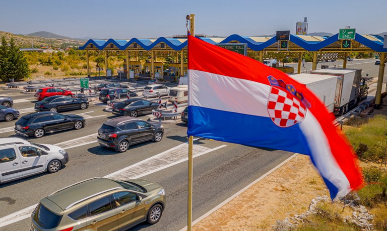 ¿Cuánto cuesta un viaje en coche a Croacia?  Viñetas, peajes de autopistas, combustible.