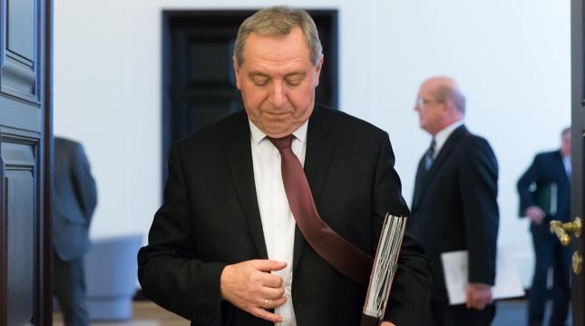 Kowalczyk: Kwota wolna od podatku handlowego do 1,5 mln zł przychodu miesięcznie