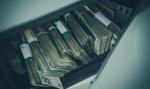 Doradca finansowy podejrzany o wyłudzenie 380 tys. zł od 70-latki