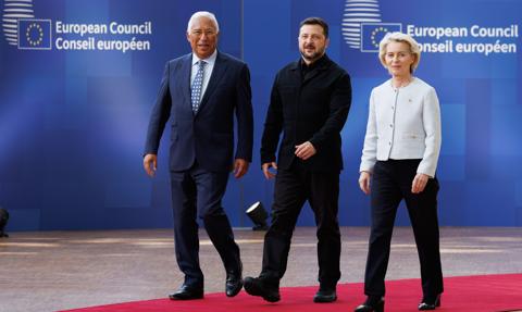 Zełenski dziękuje Polsce i sąsiadom Ukrainy za wsparcie. Mówi o nowym etapie współpracy