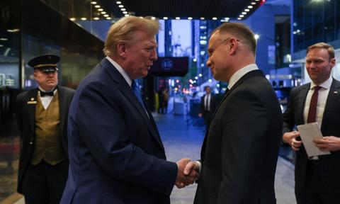 Blady strach padł na państwa NATO po wypowiedzi Trumpa. Duda i Rutte uspokajają