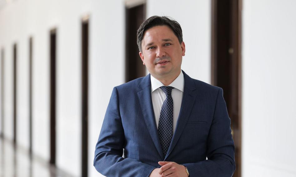 RPO: niekonstytucyjne ograniczenie odszkodowań za powołania z powodów politycznych do wojska PRL