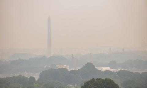 Trump stawia ultimatum Kanadzie. Chce rekompensaty za smog