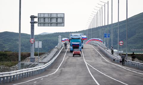 Nowy most między Rosją a Koreą Północną. Ma przejeżdżać 300 pojazdów dziennie