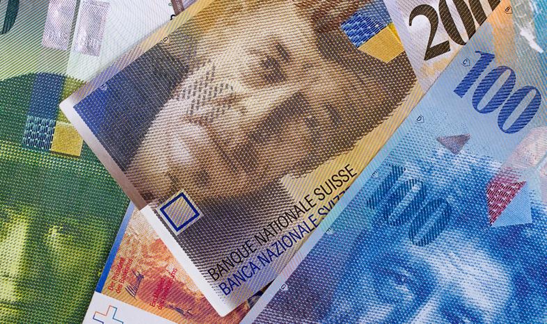 Sporne kredyty „frankowe” w giełdowych bankach to już 5 mld zł