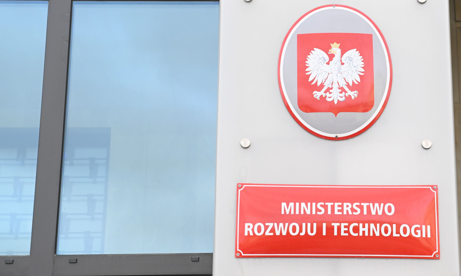 Inwestycje zagraniczne pod nową kontrolą. Przejmie je resort rozwoju
