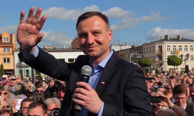 Duda: Wzywam Lisa i Karolaka do przeprosin w telewizji