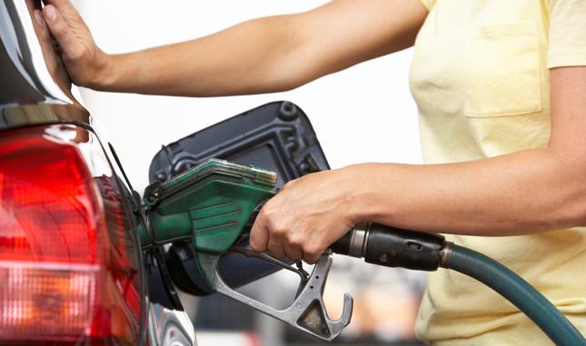 Od 1 lipca samochody wykorzystywane do celów mieszanych z 50% odliczeniem VAT od paliwa