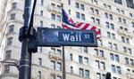 Giełdy krwawią przez wojnę, ale to Wall Street traci najmniej. Jak długo?