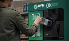Kaucje: małe sklepy długo na to czekały. Dostaną automaty bez opłat i inwestycji
