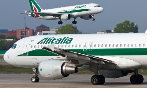 Włoski rząd wypłaca odszkodowania pasażerom Alitalii