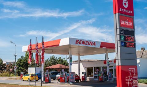 Od Orlenu przez InPost po Becherovkę i zbrojeniówkę. Polacy i Czesi: ten sojusz może zmienić układ sił w UE