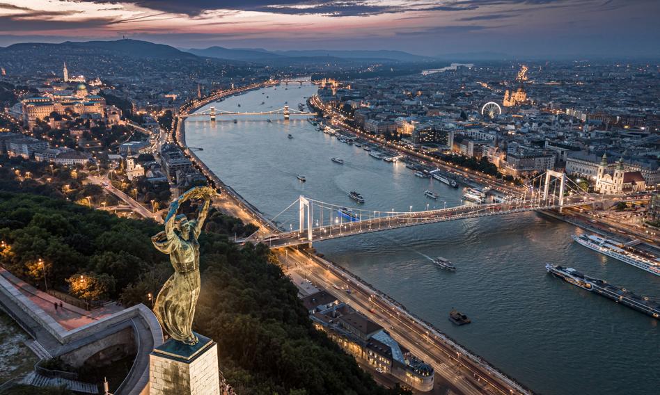 Awaryjna podwyżka stóp procentowych na Węgrzech. Forint wstaje z kolan