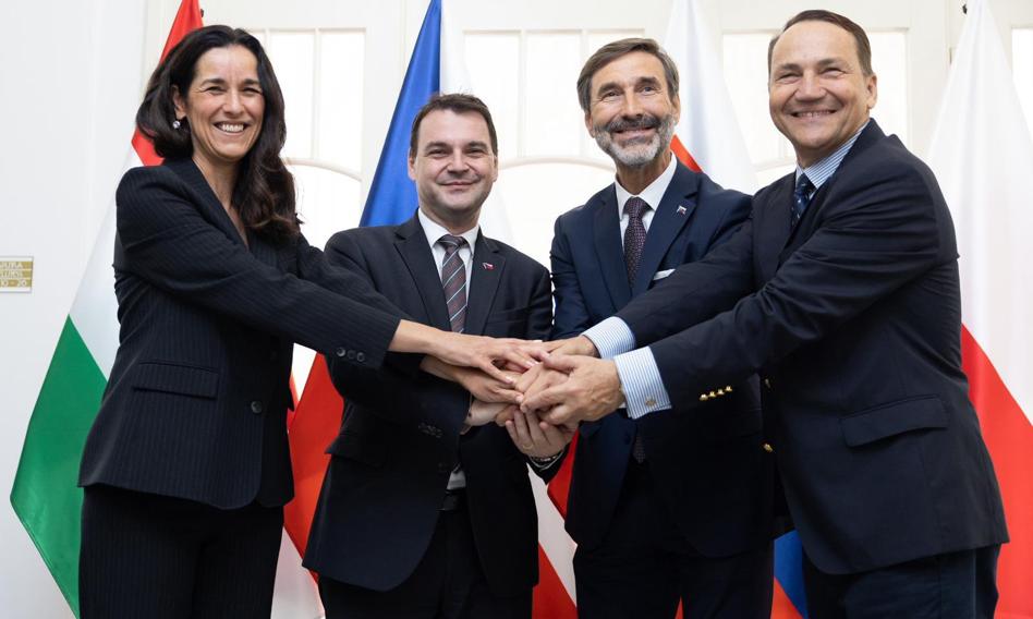 „Grupa Wyszehradzka wróciła”. Sikorski ogłasza przełom i punktuje działania Rosji